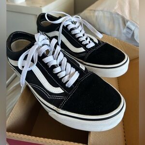 Vans Old Skool Black White Sneakers